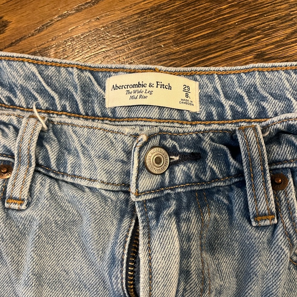 Abercrombie & Fitch The Wide Leg mid rise